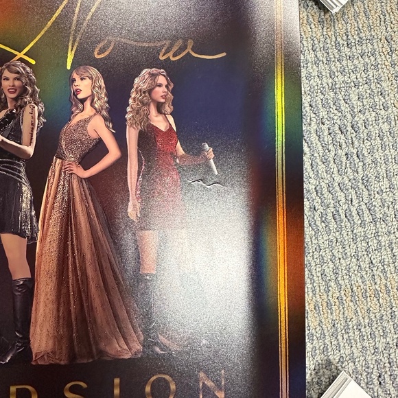 TAYLOR SWIFT Speak Now Taylor's Version Holographic Lithograph Poster 18"x24" - Picture 2 of 7
